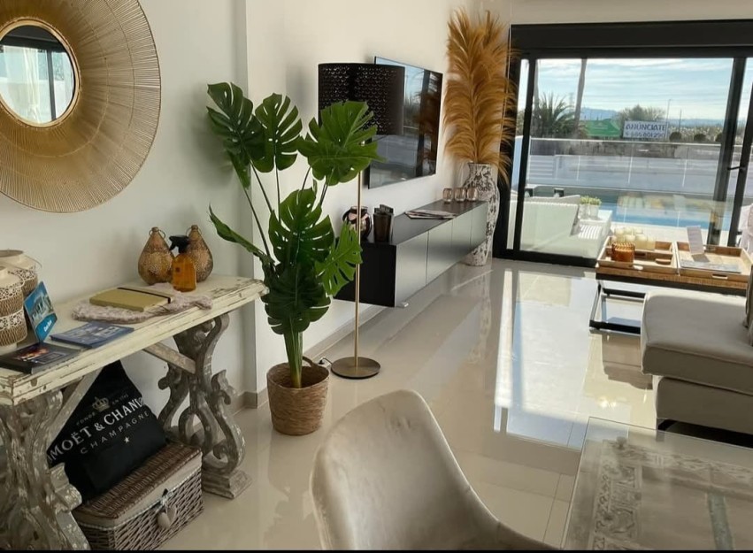Revente - Villa - San Fulgencio - Urbanización La Marina
