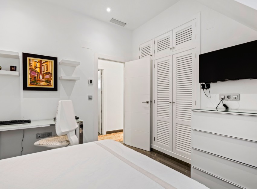 Revente - Villa - San Juan - Frank Espinós