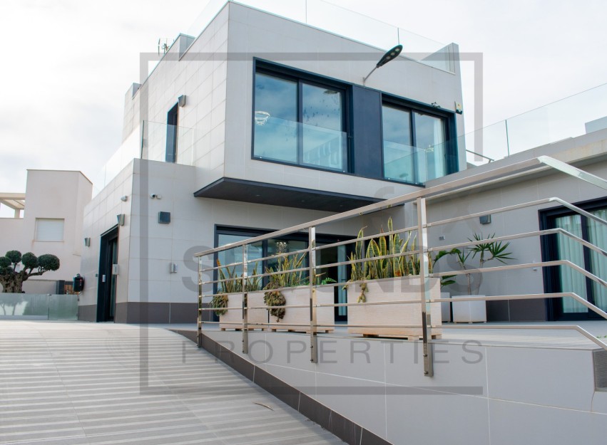 Revente - Villa - San Miguel de Salinas - Urbanizaciones