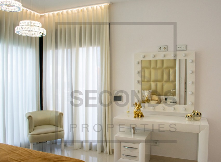 Revente - Villa - San Miguel de Salinas - Urbanizaciones