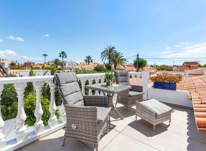 Revente - Villa / Semi-detached Villa - Torrevieja - Torreta Florida
