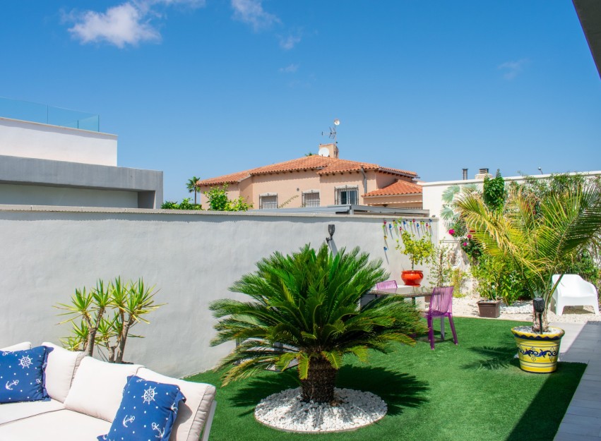 Revente - Villa - Torrevieja - El Chaparral