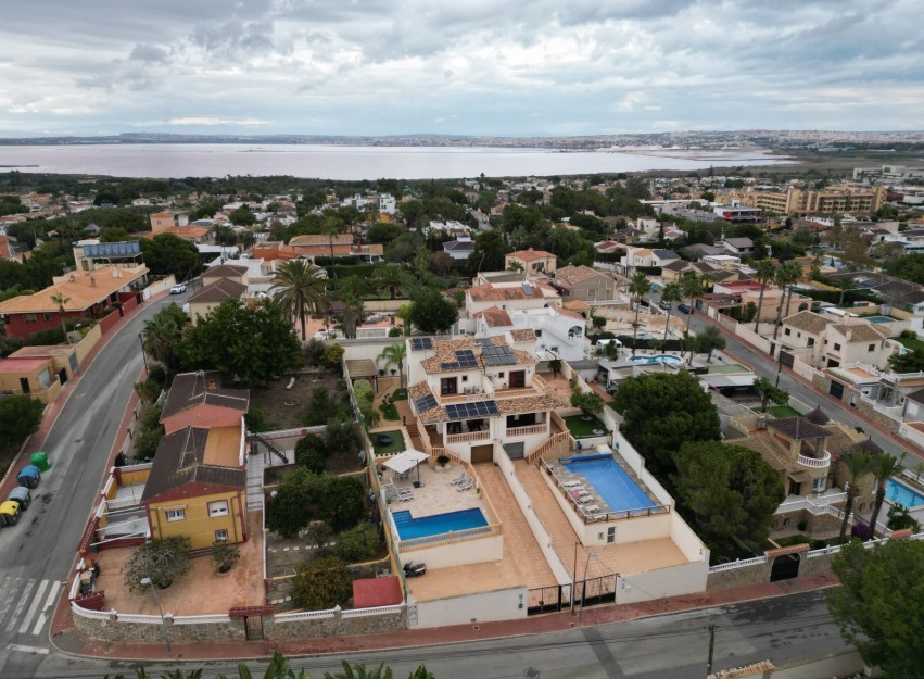 Revente - Villa - Torrevieja - Los Balcones
