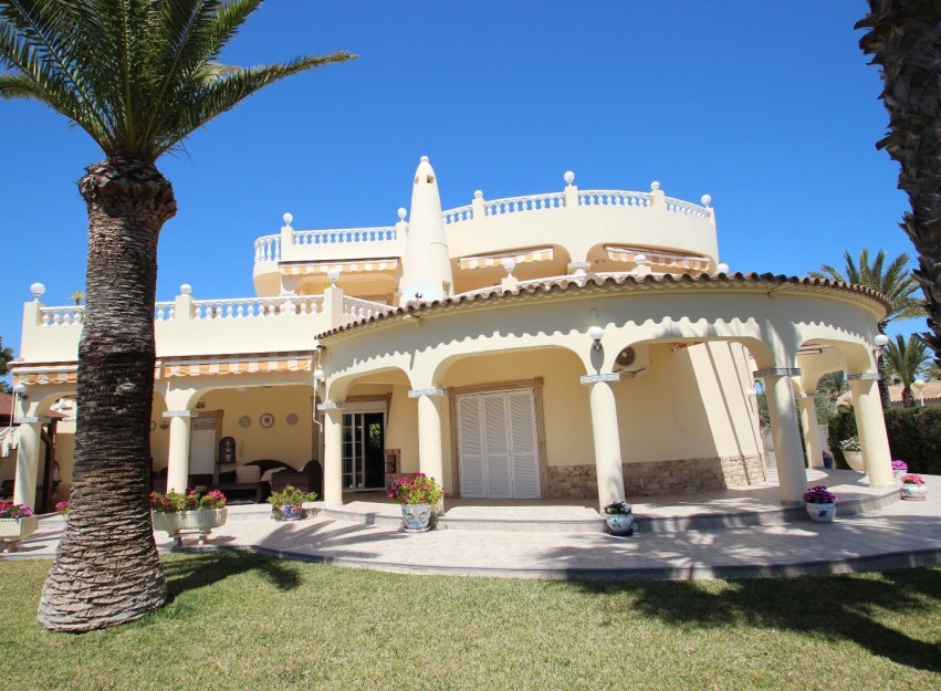 Revente - Villa - Torrevieja - Punta Prima