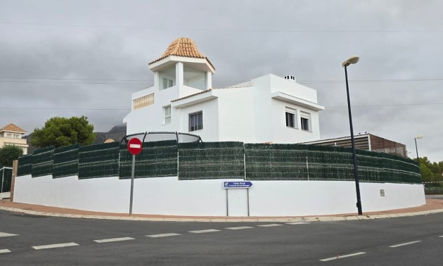 Villa - Herverkoop - La Nucía - MM-15451