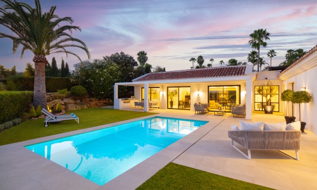 Villa - Herverkoop - Marbella - Nueva Andalucía