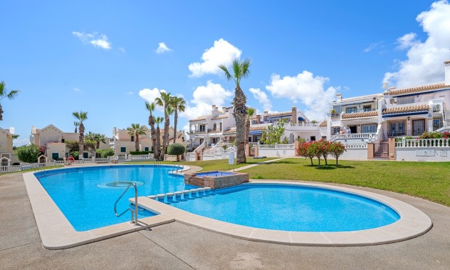 Villa - Herverkoop - Orihuela Costa - Los Dolses