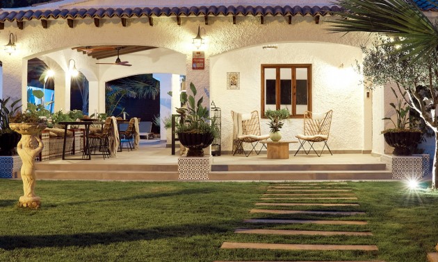 Villa - Herverkoop - Orihuela Costa - Punta Prima