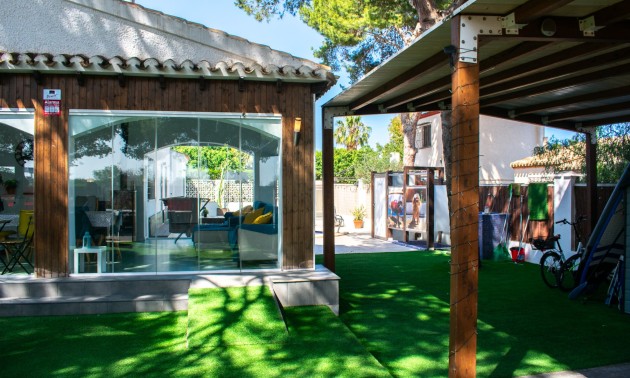 Villa - Herverkoop - Orihuela Costa - Punta Prima