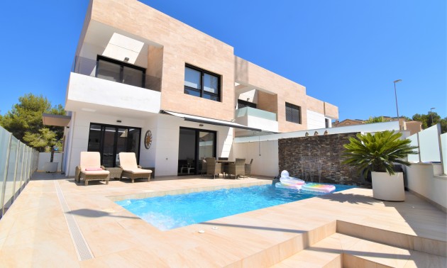 Villa - Herverkoop - Orihuela Costa - Villamartín