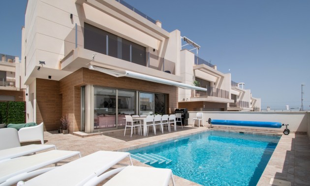 Villa - Herverkoop - Orihuela Costa - Villamartín