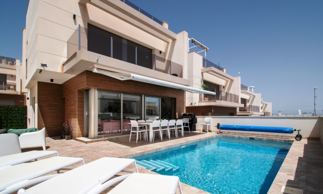 Villa - Herverkoop - Orihuela Costa - Villamartín