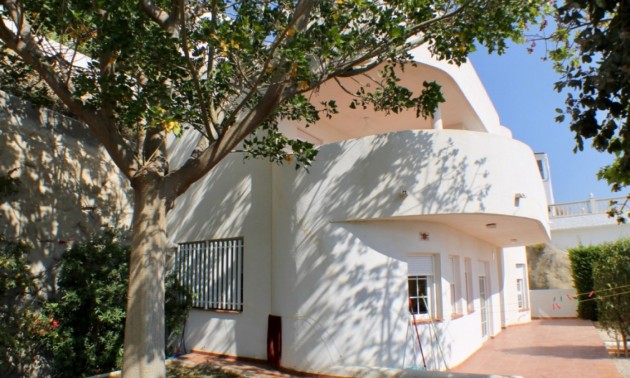 Villa - Herverkoop - Villajoyosa - Montiboli