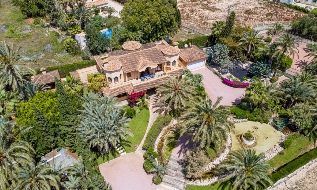 Villa - Resale - Elche - Elche
