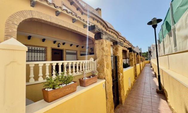 Villa - Resale - Guardamar del Segura - Guardamar del Segura