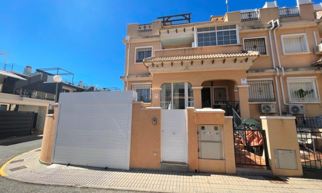 Villa - Resale - Orihuela Costa - Villamartín