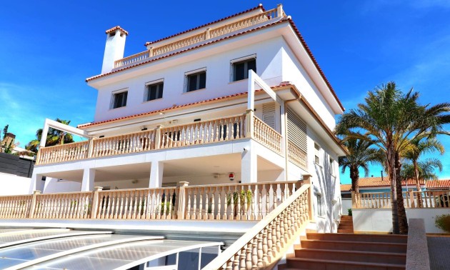 Villa - Revente - Orihuela Costa - Campoamor