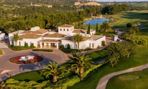 Resale - Villa - San Miguel de Salinas - Las Colinas golf
