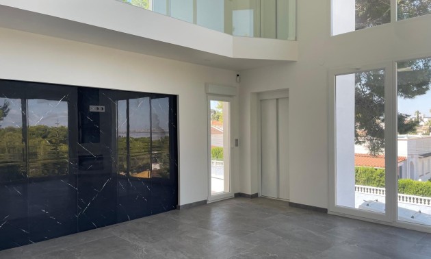 Herverkoop - Villa - Torrevieja - Los Balcones