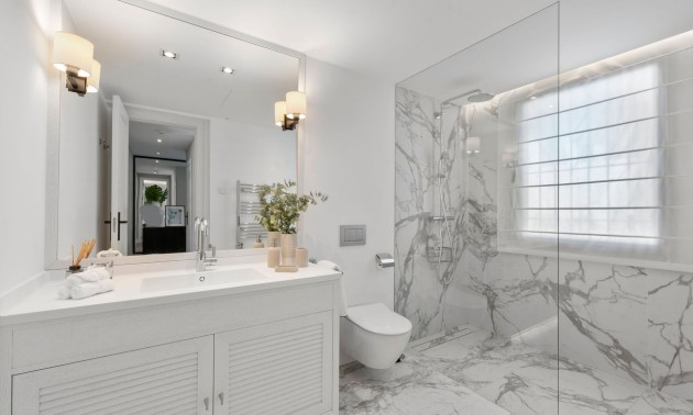 Herverkoop - Villa - Marbella - Los Naranjos de Marbella