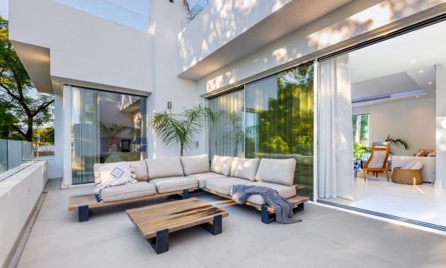 Herverkoop - Villa - Marbella - Nueva Andalucía