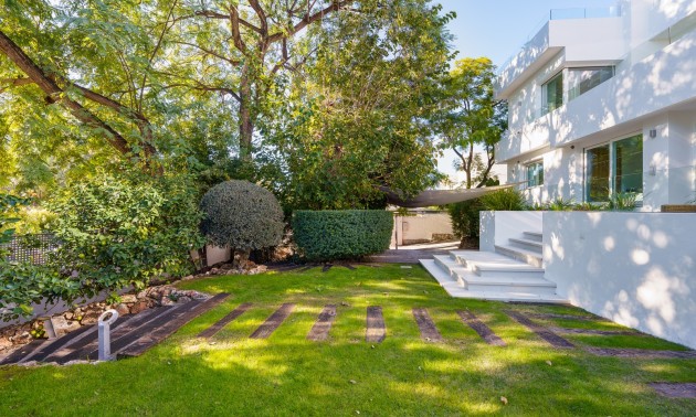 Herverkoop - Villa - Marbella - Nueva Andalucía