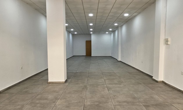 Revente - Commercial - Benidorm - Colonia Madrid