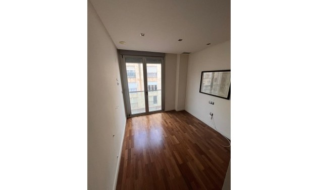 Nouvelle construction - Apartment - Elche
