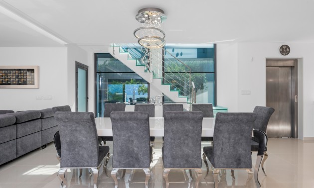 Resale - Villa - San Miguel de Salinas
