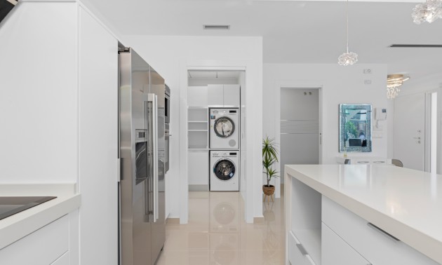 Resale - Villa - San Miguel de Salinas