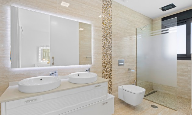 Resale - Villa - San Miguel de Salinas