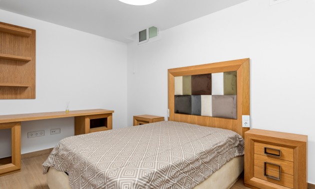 Resale - Villa - San Miguel de Salinas