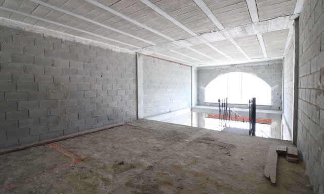 Resale - Commercial - Benimar
