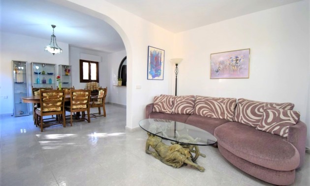 Herverkoop - Villa - Orihuela Costa - Villamartín