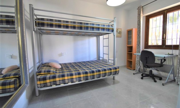 Herverkoop - Villa - Orihuela Costa - Villamartín