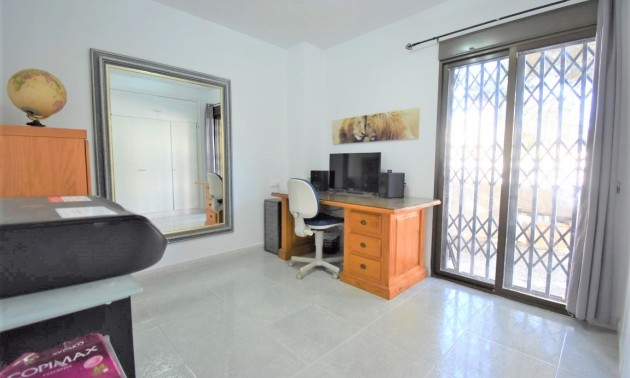 Herverkoop - Villa - Orihuela Costa - Villamartín