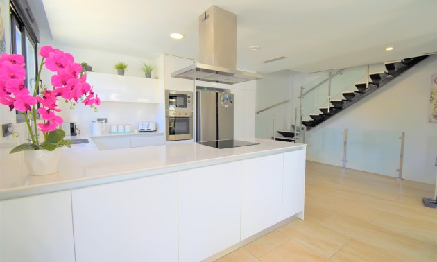Herverkoop - Villa - Orihuela Costa - Villamartín
