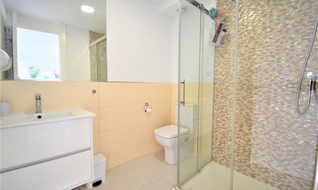 Herverkoop - Villa - Orihuela Costa - Villamartín