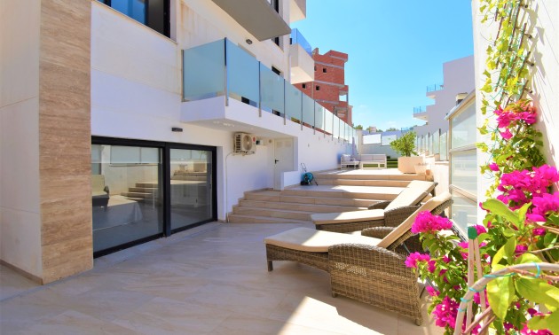 Herverkoop - Villa - Orihuela Costa - Villamartín