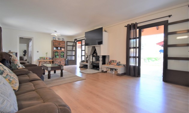 Herverkoop - Villa - Orihuela Costa - Villamartín