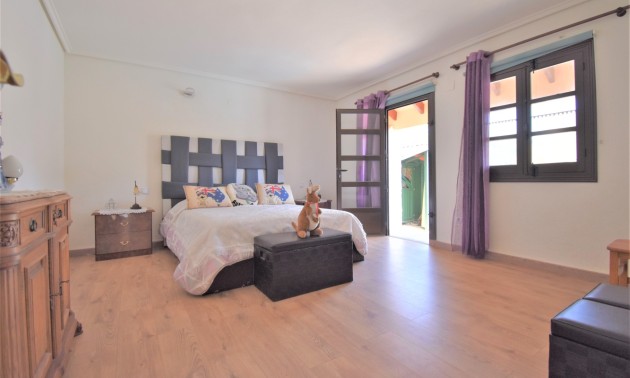 Herverkoop - Villa - Orihuela Costa - Villamartín