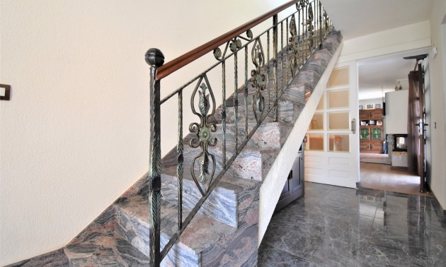 Herverkoop - Villa - Orihuela Costa - Villamartín