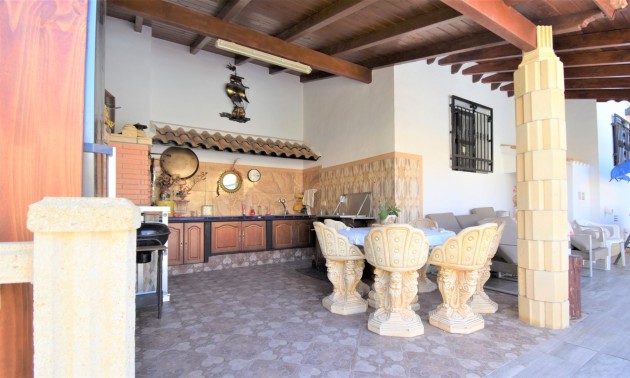Herverkoop - Villa - Orihuela Costa - Villamartín