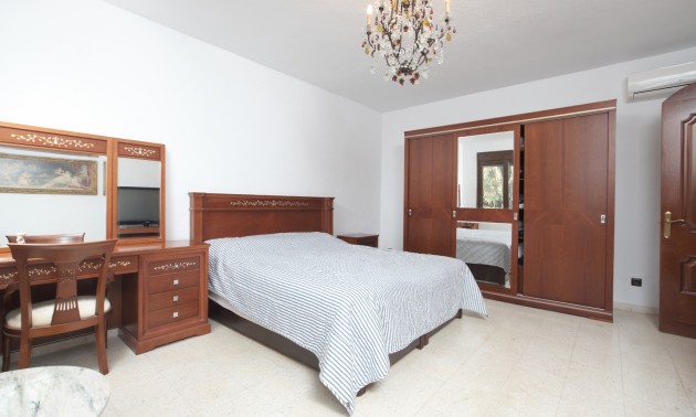 Herverkoop - Villa - Torrevieja - La Mata