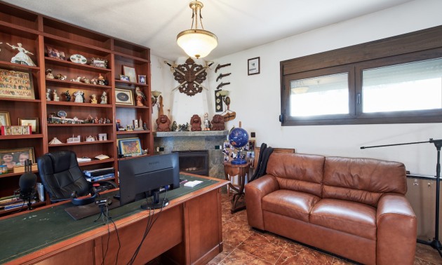 Herverkoop - Villa - Torrevieja - La Mata