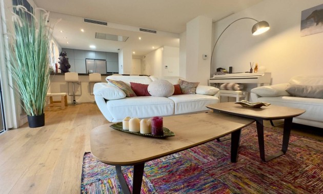 Herverkoop - Apartment - Alicante - Vistahermosa