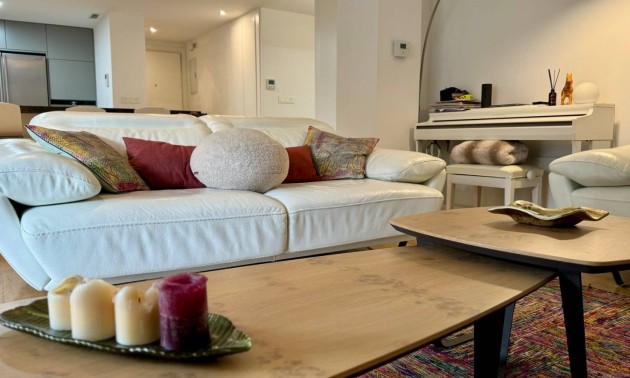 Herverkoop - Apartment - Alicante - Vistahermosa