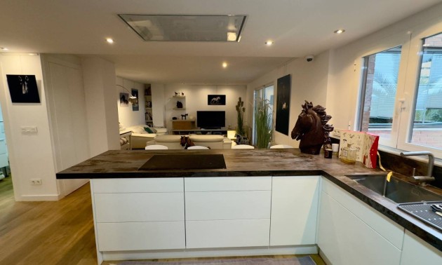 Herverkoop - Apartment - Alicante - Vistahermosa