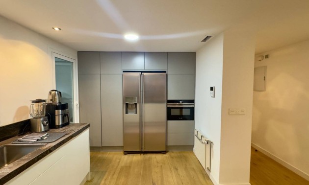 Herverkoop - Apartment - Alicante - Vistahermosa