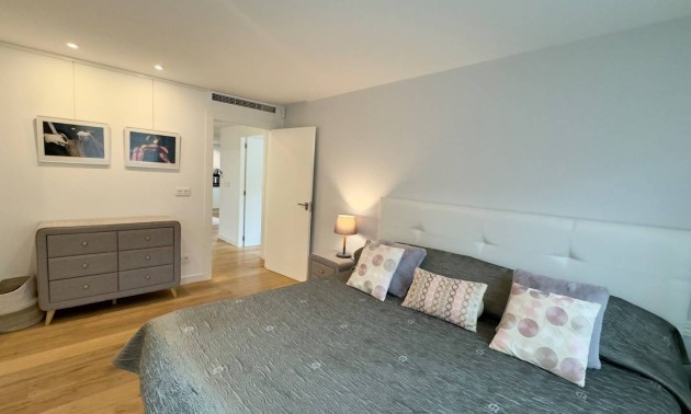 Herverkoop - Apartment - Alicante - Vistahermosa